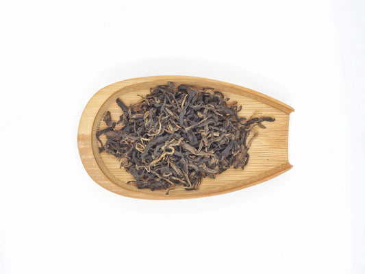 Loose leaves of Lao Shu Dian Hong black tea from Cha Zhi Ji