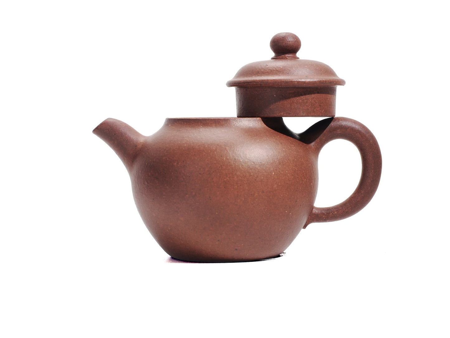 Cha Zhi Ji 秋水壶 Yixing teapot, 45ml, diamond grade clay with lid lifted
