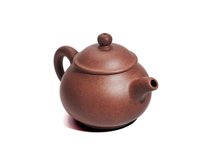 Angled right view of handmade 逸公壶 Yixing teapot, 45ml, diamond grade Zisha clay
