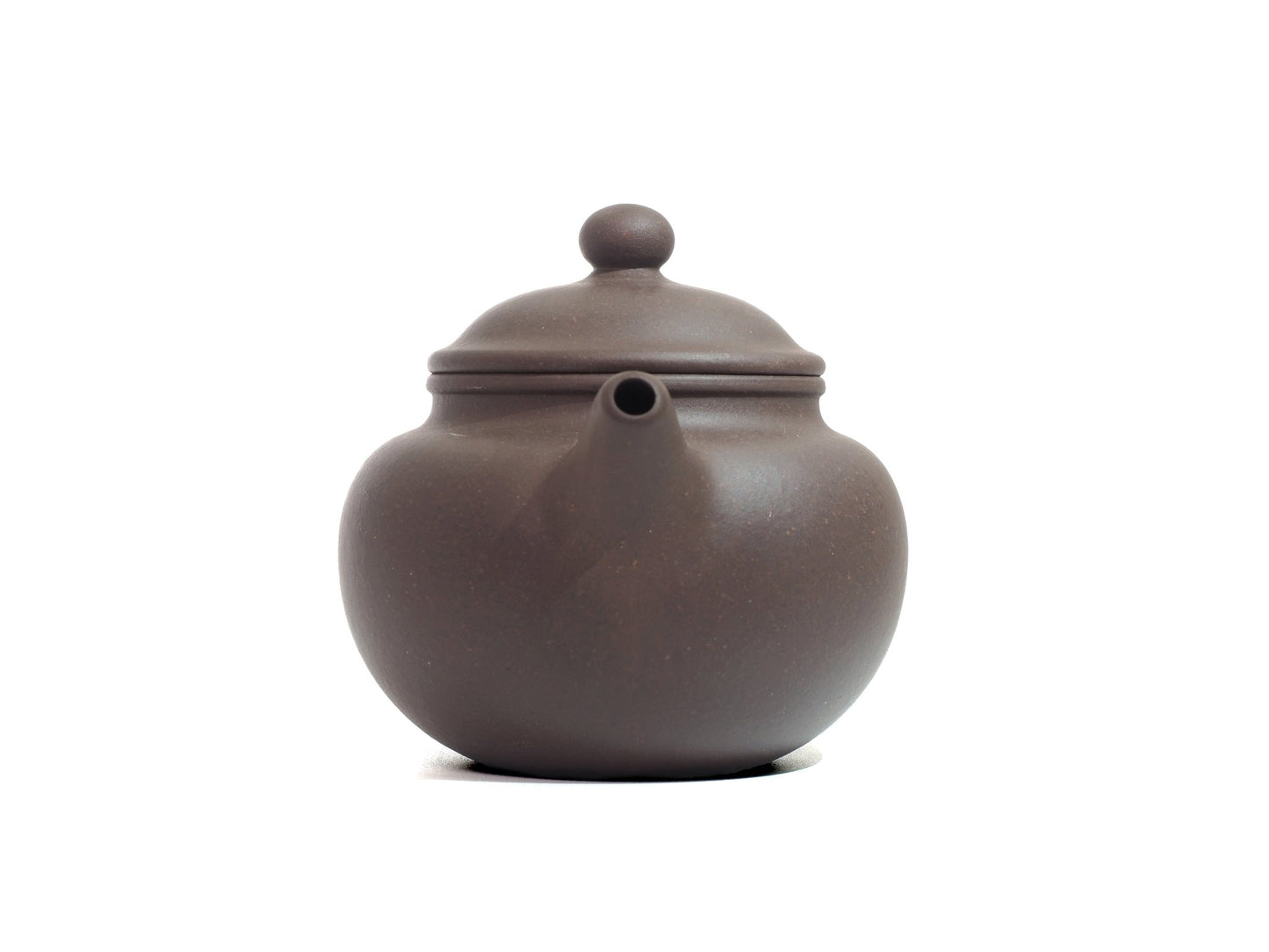 Front view of Lian Zi Yixing Teapot 190ml with rounded spout and dome lid