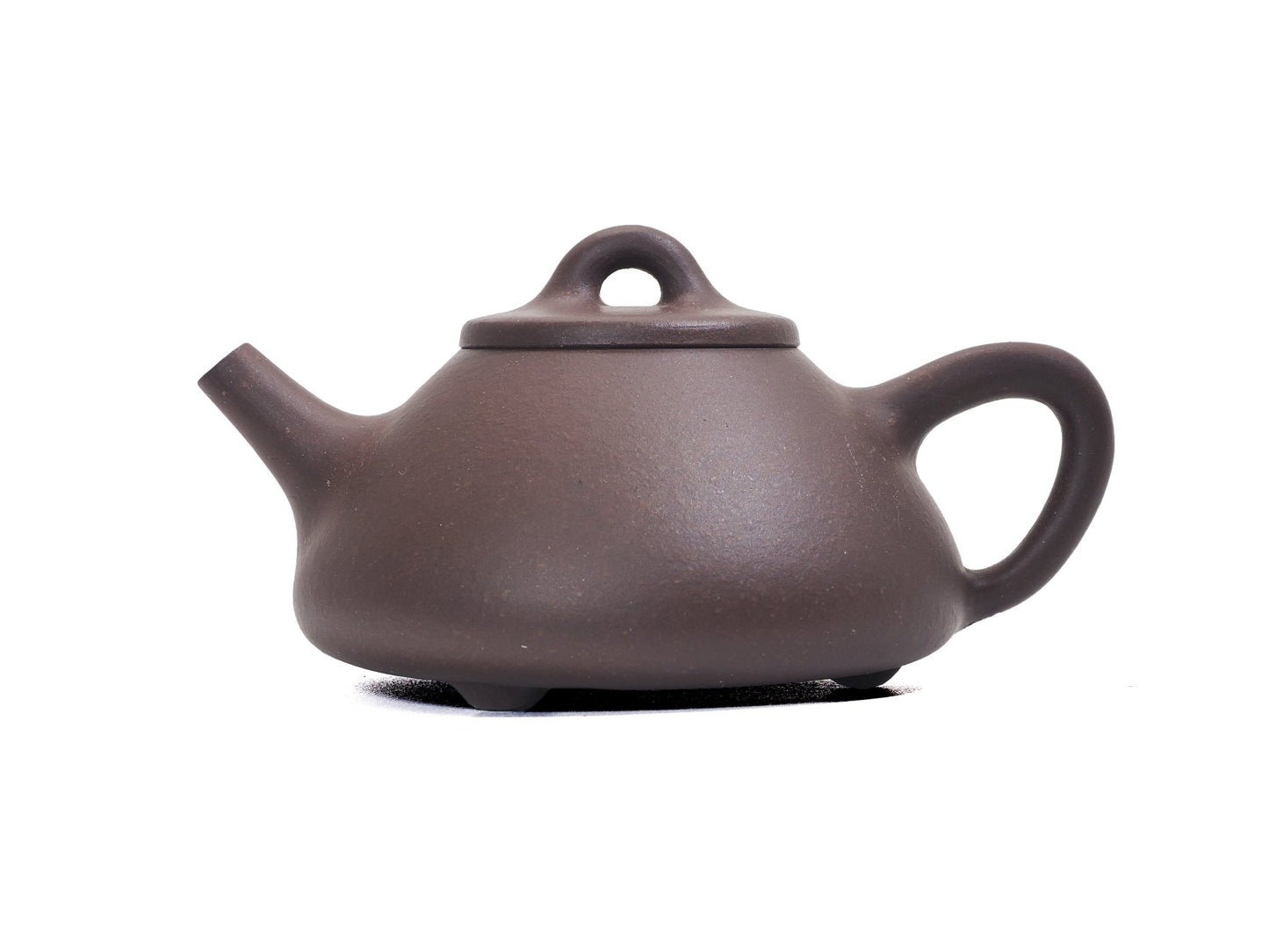 Front view of Shi Piao Yixing teapot 100ml