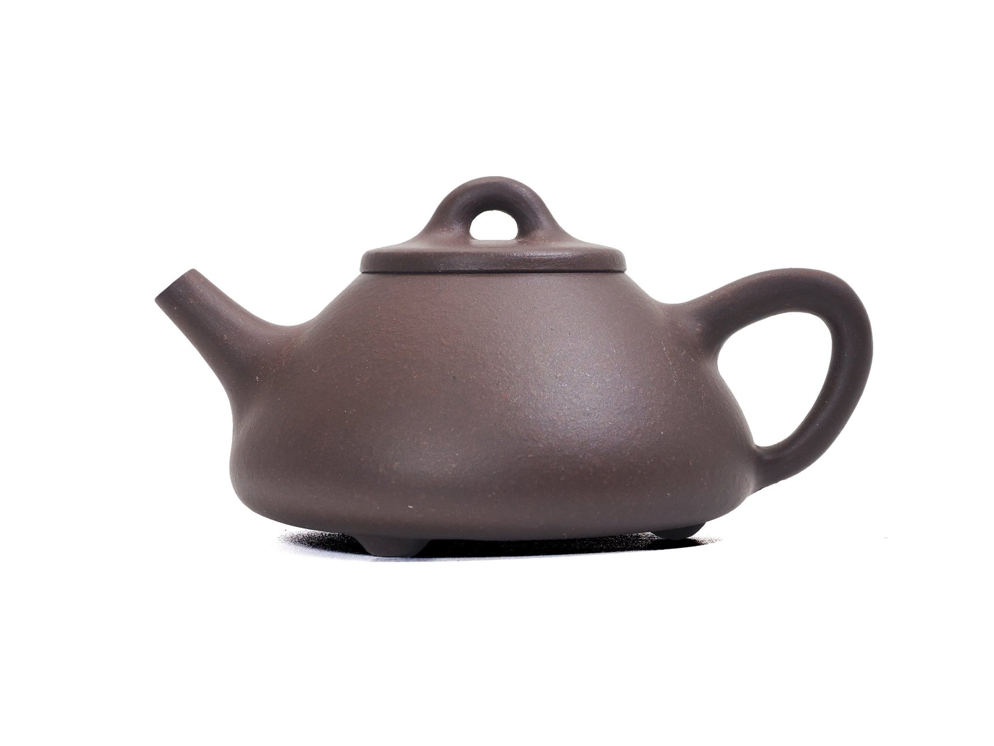 Front view of Shi Piao Yixing teapot 100ml