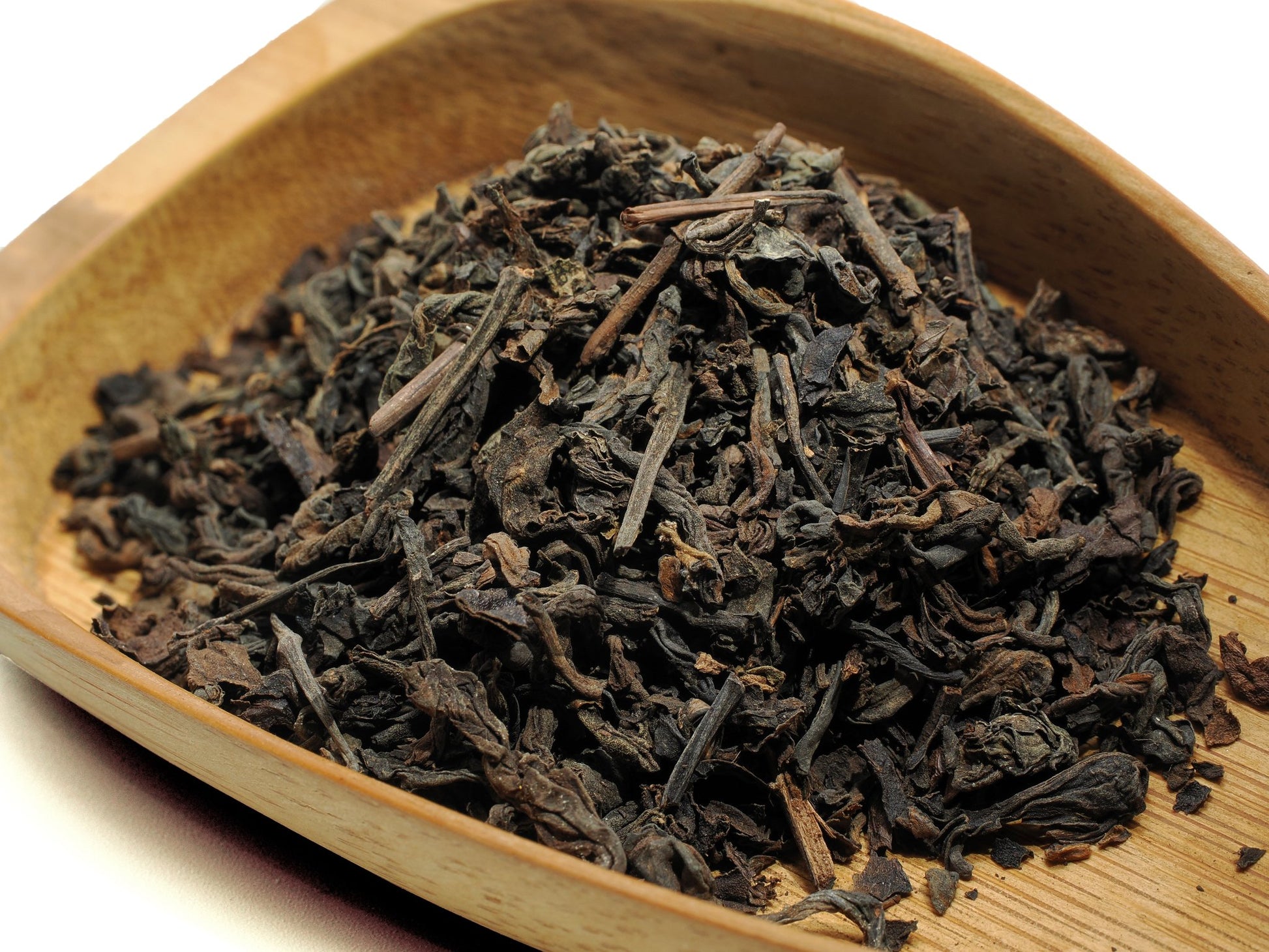 Close-up of ginseng-aged Liu Bao dry leaves from Cha Zhi Ji’s 1980s Malaysian Vault Collection