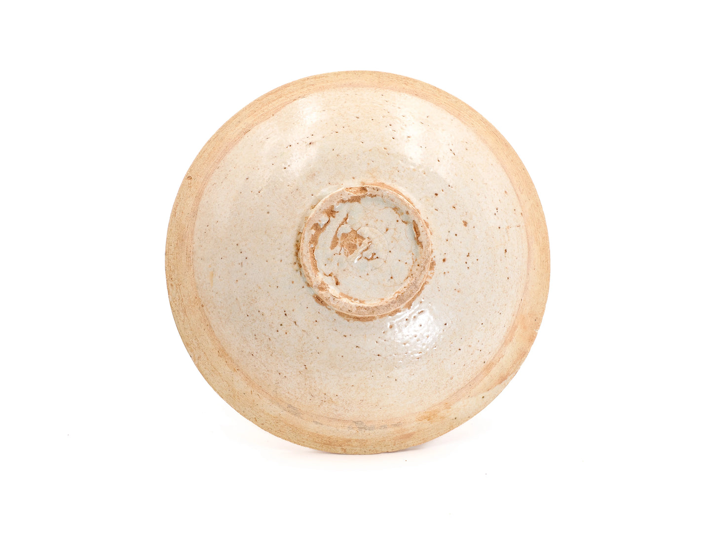 Underside of Song Dynasty teaboat SD00108, showing the glazed footring