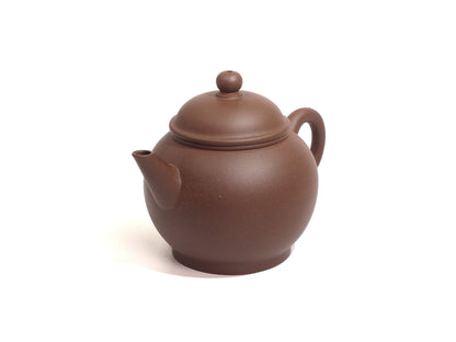 Angled front view of the teapot