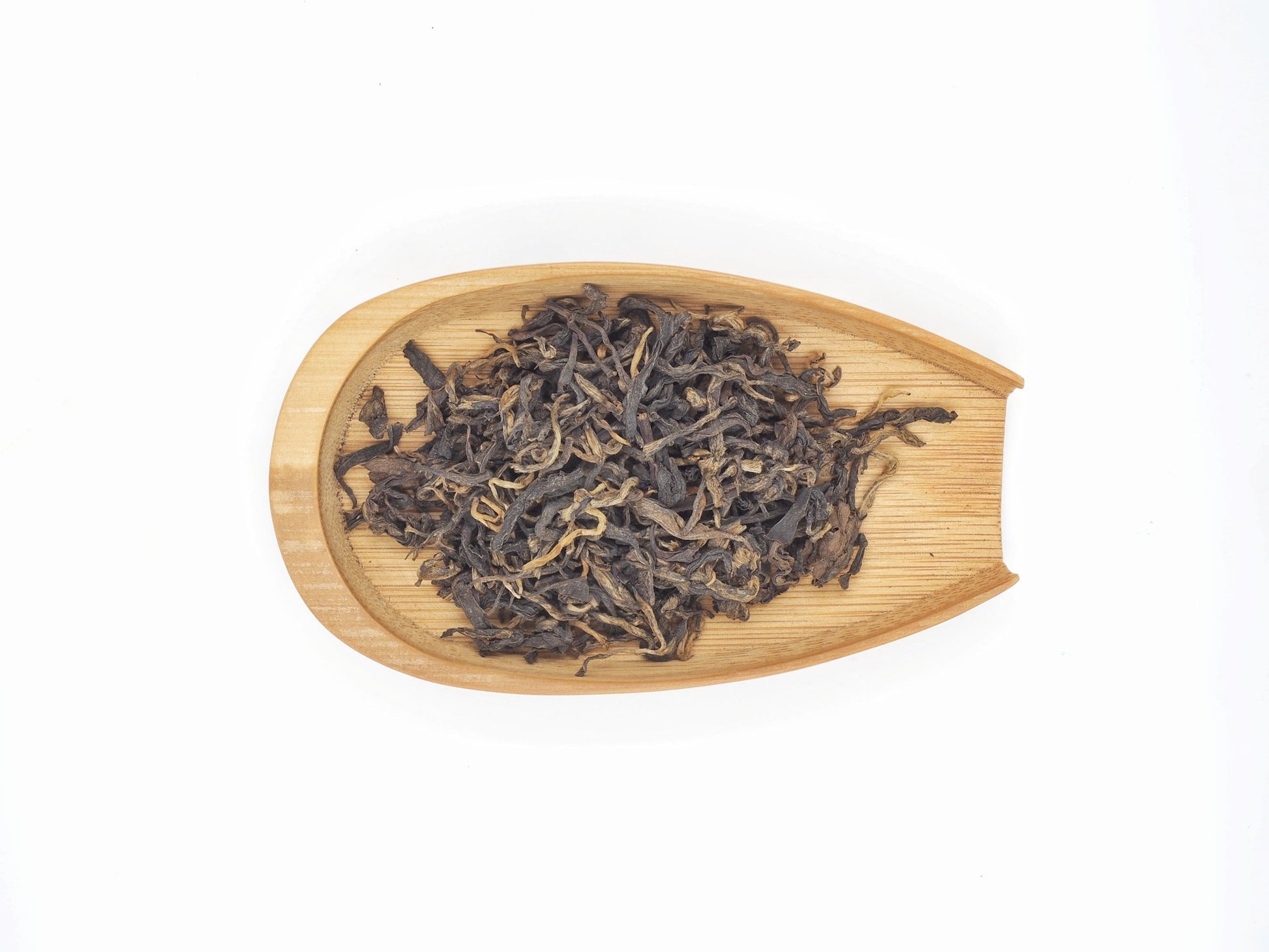 Loose leaves of Lao Shu Dian Hong black tea from Cha Zhi Ji
