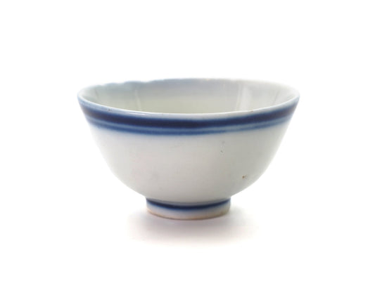 Front view of Late Qing Dynasty Blue Line Cup, First Grade, from Cha Zhi Ji