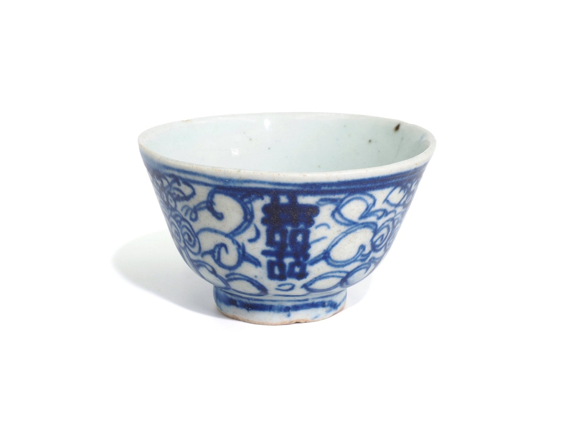 Front view of Mid-Qing Dynasty Double Happiness Cup from Cha Zhi Ji
